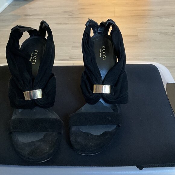 Gucci black velvet sandal heel with gold buckle size 36 - Picture 3 of 6